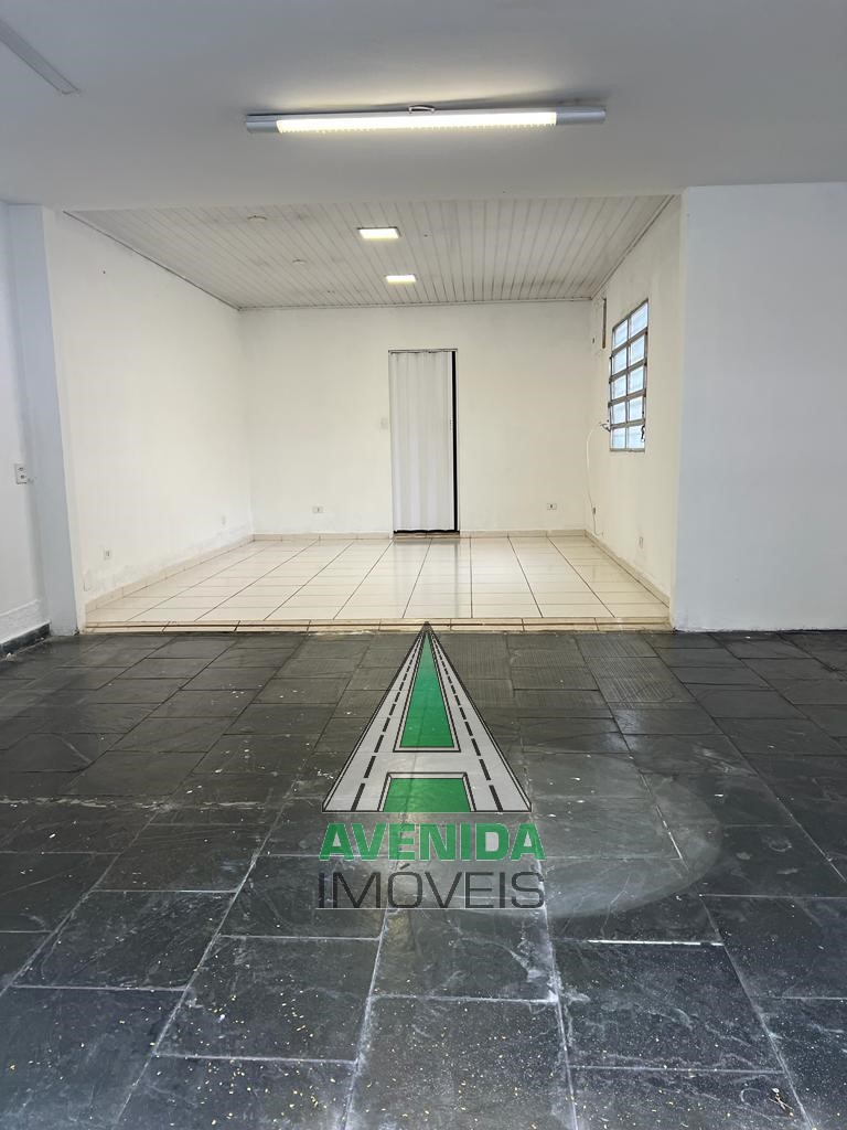 Salão comercial com aproximadamente 65 m² no Bairro Rudge Ramos