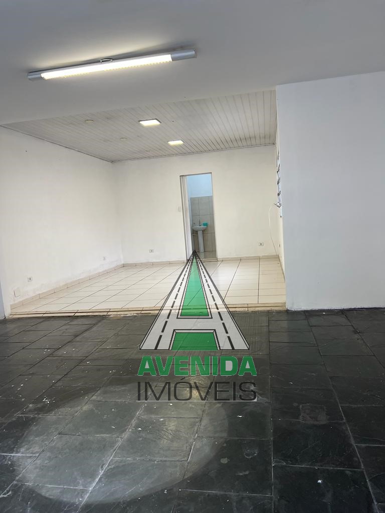 Salão comercial com aproximadamente 65 m² no Bairro Rudge Ramos
