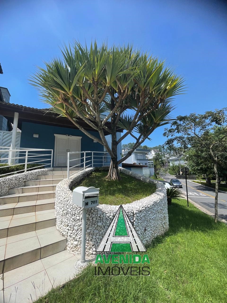 Lindo sobrado, 542 m² com 5 dormitórios, sendo 3 suítes, Swiss Park, São Bernardo do Campo
