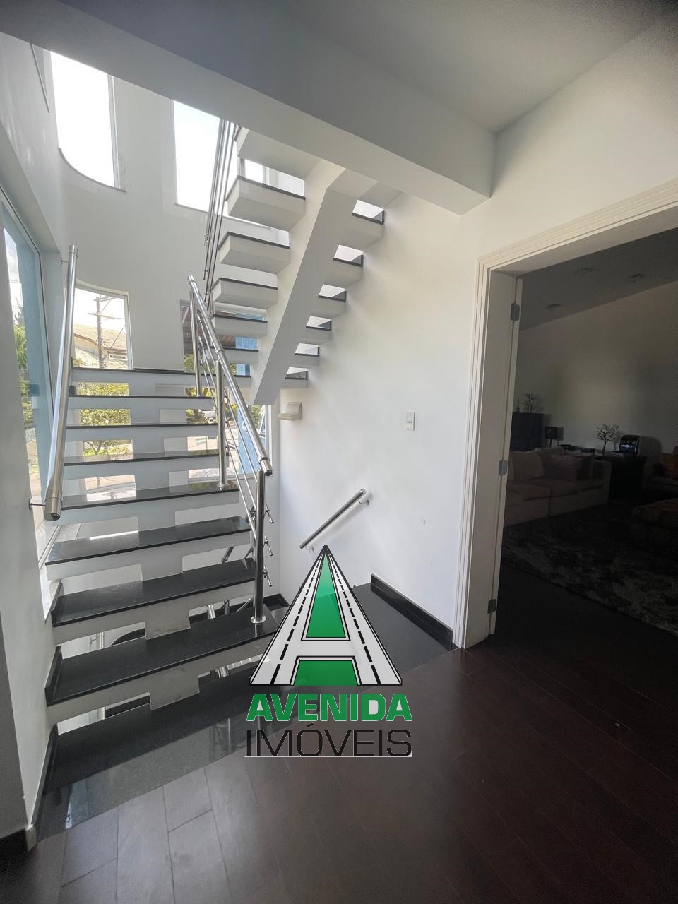 Lindo sobrado, 542 m² com 5 dormitórios, sendo 3 suítes, Swiss Park, São Bernardo do Campo