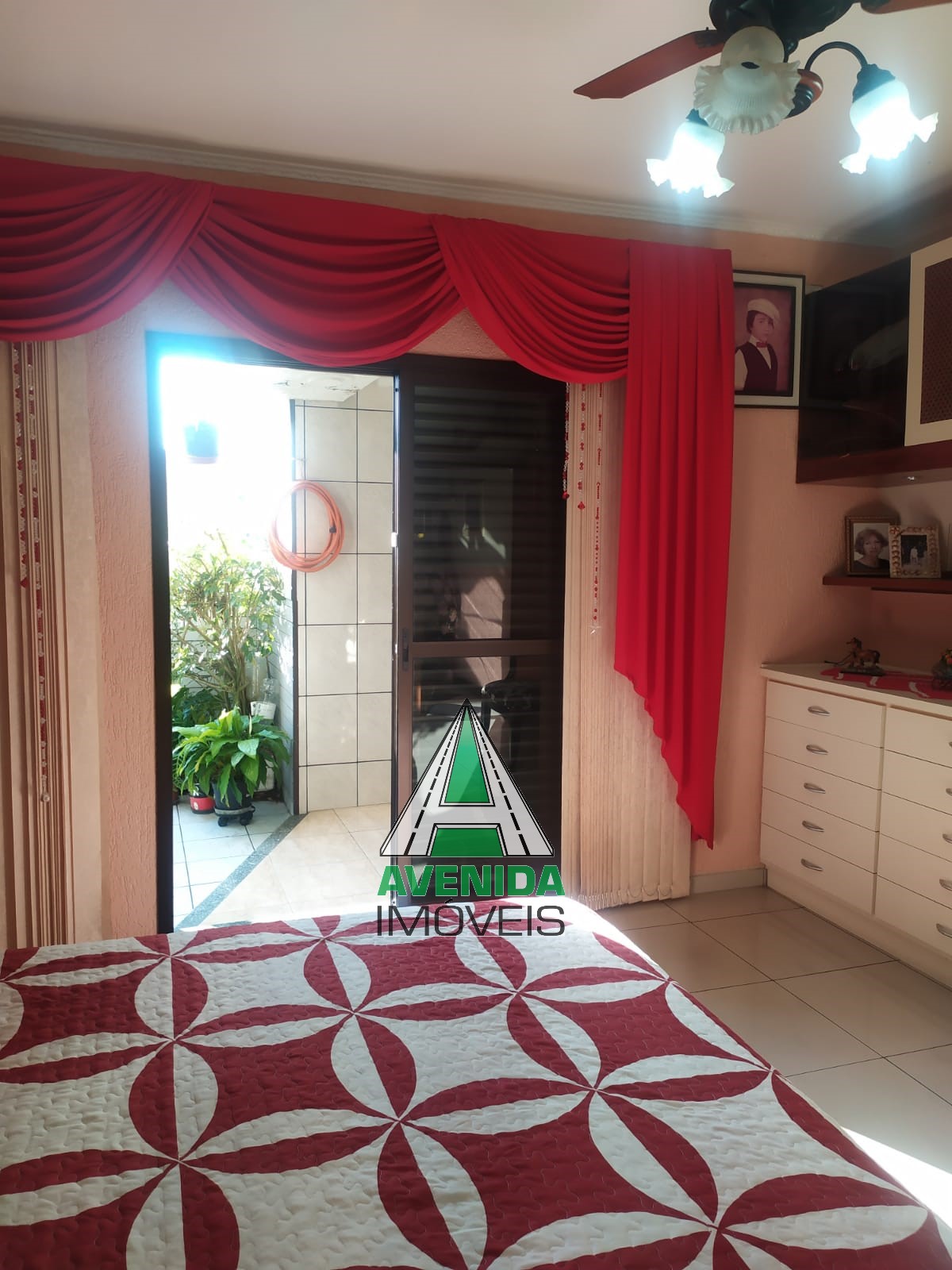 Sobrado 195 m², com 3 dormitórios, no Bairro Santa Terezinha, São Bernardo do Campo