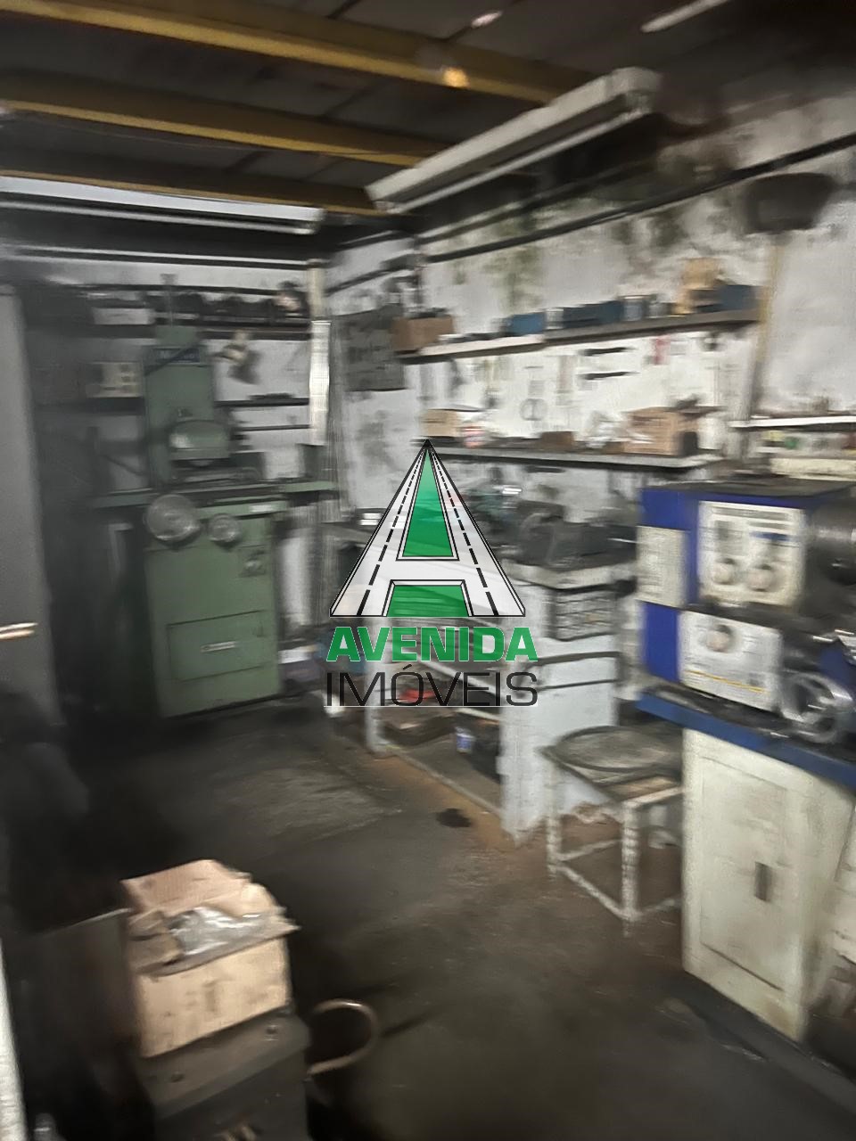 Casa  c/ 301 m² no Bairro Planalto em São Bernardo do Campo