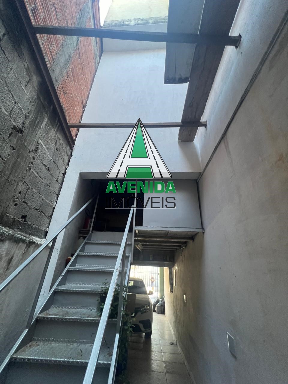 Casa  c/ 301 m² no Bairro Planalto em São Bernardo do Campo